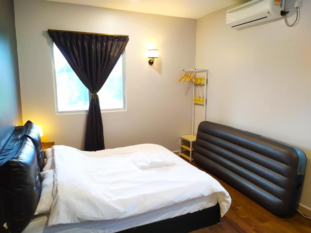 D'Ocean Homestay in Tiara Desaru Residence Bagian luar foto